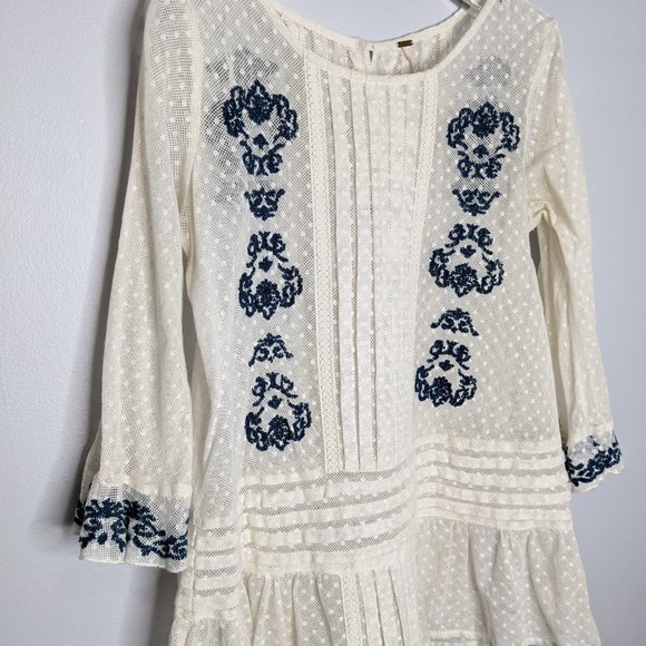 Free People Ivory Lace Long Sleeve Embroidered Blouse Size XS - Picture 5 of 10